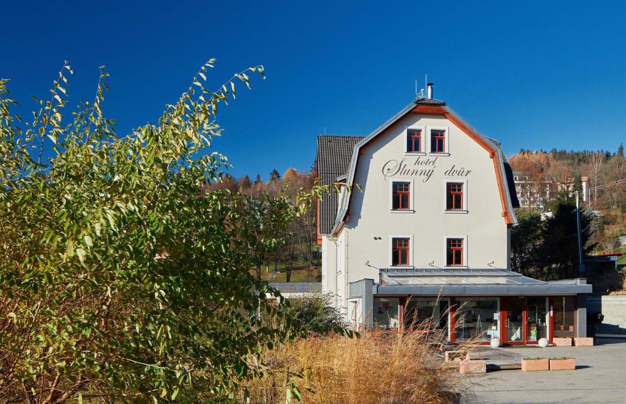Hotel Slunny Dvur Jeseník Kültér fotó
