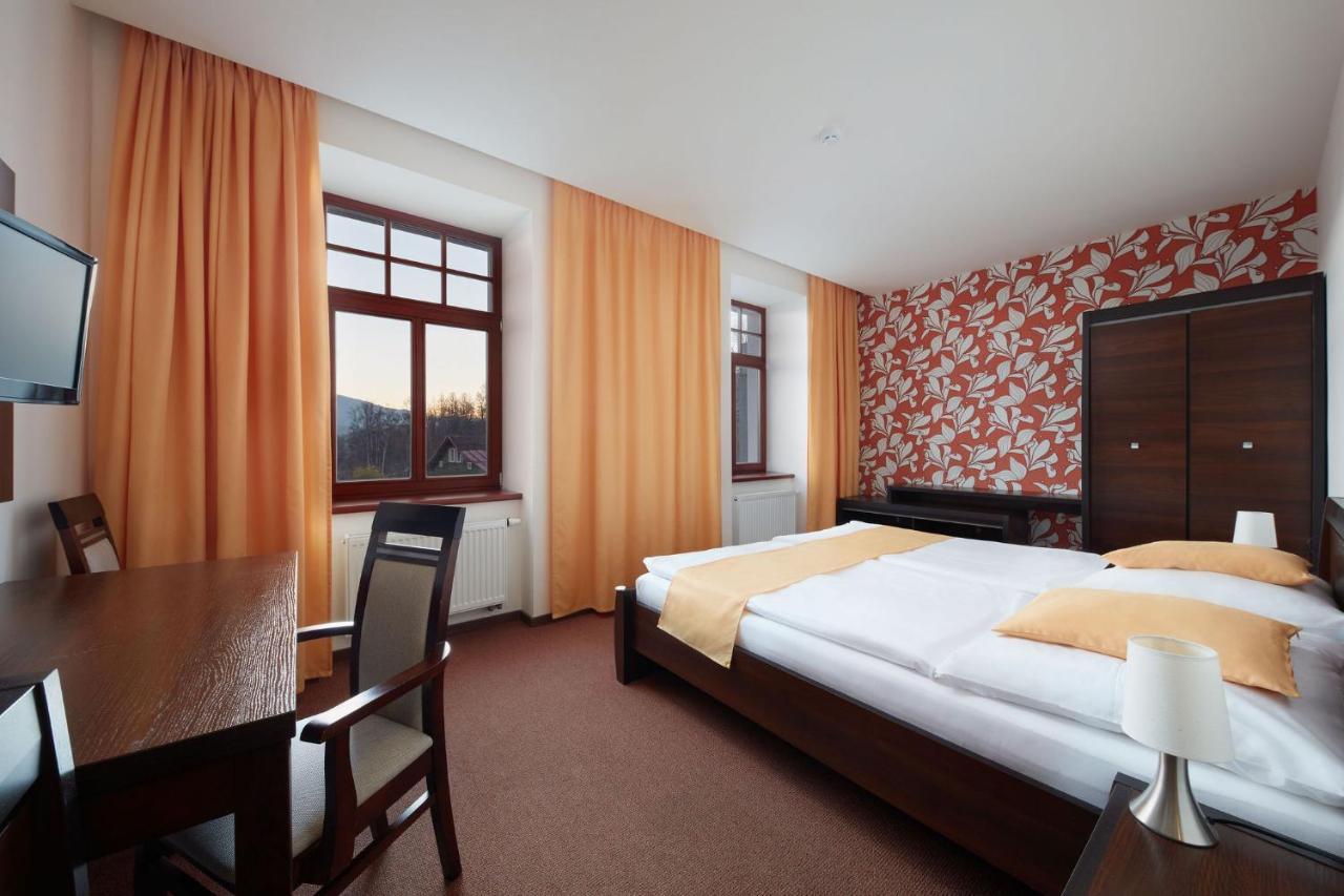 Hotel Slunny Dvur Jeseník Kültér fotó