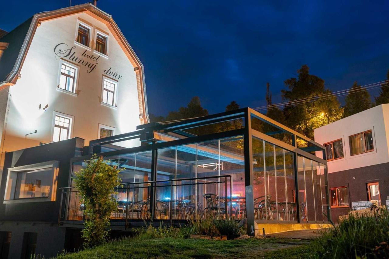 Hotel Slunny Dvur Jeseník Kültér fotó
