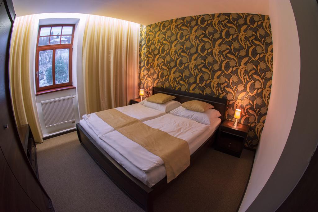 Hotel Slunny Dvur Jeseník Kültér fotó